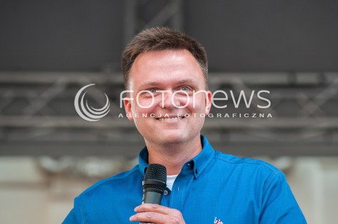  24.07.2017 WARSZAWA<br />MANIFESTACJA POD PALACEM PREZYDENCKIM<br />N/Z SZYMON HOLOWNIA<br /> 