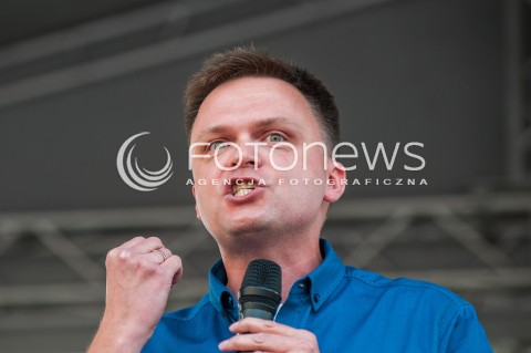  24.07.2017 WARSZAWA<br />MANIFESTACJA POD PALACEM PREZYDENCKIM<br />N/Z SZYMON HOLOWNIA<br /> 
