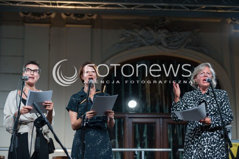  24.07.2017 WARSZAWA<br />MANIFESTACJA POD PALACEM PREZYDENCKIM<br />N/Z MAJA OSTASZEWSKA KRYSTYNA JANDA DANUTA STENKA<br /> 