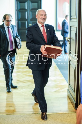  31.07.2017 WARSZAWA<br />POSIEDZENIE RADY MINISTROW<br />N/Z ANTONI MACIEREWICZ MAREK GROBARCZYK<br /> 
