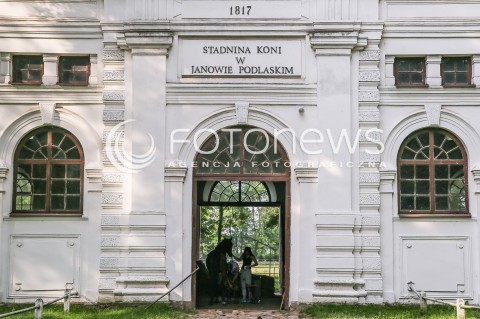  08.08.2017 JANOW PODLASKI<br />STADNINA KONI <br />ZDJECIE ILUSTRACYJNE<br />N/Z ZABYTKOWA CIAGLE UZYTKOWANA KLASYCYSTYCZNA  STAJNIA Z 1817 ROKU <br /> 