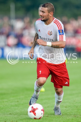  09.08.2017 BYTOW <br />PILKA NOZNA - 1/16 PUCHARU POLSKI<br />MECZ DRUTEX-BYTOVIA BYTOW - LECHIA GDANSK<br />N/Z JAKUB WILK<br /> 