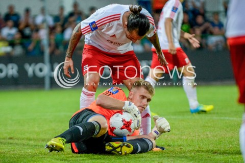  09.08.2017 BYTOW <br />PILKA NOZNA - 1/16 PUCHARU POLSKI<br />MECZ DRUTEX-BYTOVIA BYTOW - LECHIA GDANSK<br />N/Z MATEUSZ OSZMANIEC FRAN GONZALEZ<br /> 