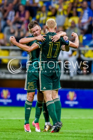  10.08.2017 GDYNIA <br />PILKA NOZNA - 1/16 PUCHARU POLSKI<br />MECZ ARKA GDYNIA - SLASK WROCLAW<br />N/Z MARIUSZ PAWELEC ADRIAN LYSZCZARZ RADOSC GOL BRAMKA<br /> 