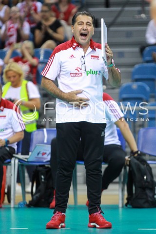  11.08.2017 KRAKOW (TAURON ARENA) <br />XV MEMORIAL HUBERTA JERZEGO WAGNERA <br />MECZ POLSKA - FRANCJA ( MATCH POLAND - FRANCE ) <br />N/Z FERDINANDO DE GIORGI - I TRENER ( HEAD COACH ) SYLWETKA ZLOSC EMOCJE <br /> 