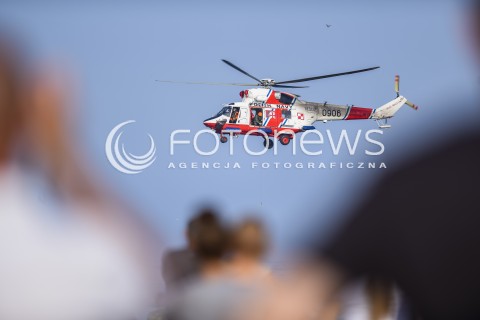 11.08.2017 GDYNIA <br />POKAZY LOTNICZE - AEROBALTIC GDYNIA 2017<br />N/Z LOTNICTWO MARYNARKI WOJENNEJ SMIGLOWIEC HELIKOPTER PZL W3 ANAKONDA<br /> 