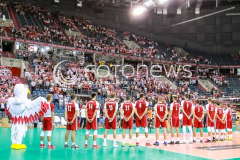  12.08.2017 KRAKOW (TAURON ARENA) <br />XV MEMORIAL HUBERTA JERZEGO WAGNERA <br />MECZ POLSKA - KANADA ( MATCH POLAND - CANADA ) <br />N/Z REPREZENTACJA POLSKI HYMN DOPING OPRAWA KIBICE BIALO CZERWONE TRYBUNY HALA WIDOK VIEW<br /> 