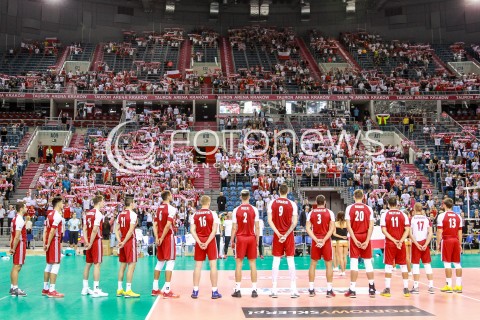  12.08.2017 KRAKOW (TAURON ARENA) <br />XV MEMORIAL HUBERTA JERZEGO WAGNERA <br />MECZ POLSKA - KANADA ( MATCH POLAND - CANADA ) <br />N/Z REPREZENTACJA POLSKI HYMN DOPING OPRAWA KIBICE BIALO CZERWONE TRYBUNY HALA WIDOK VIEW<br /> 