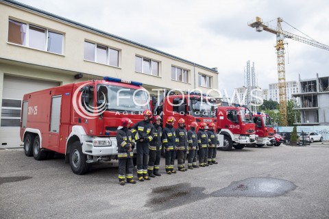  12.08.2017 GDANSK <br />ZEBRANIE SZTABU KRYZYSOWEGO W GDANSKU W SPRAWIE NAWALNIC W WOJEWODZTWIE POMORSKIM<br />N/Z STRAZACY POMORSKIEJ KOMENDY WOJEWODZKIEJ STRAZY POZARNEJ<br /> 