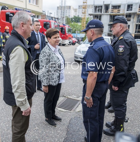  12.08.2017 GDANSK <br />ZEBRANIE SZTABU KRYZYSOWEGO W GDANSKU W SPRAWIE NAWALNIC W WOJEWODZTWIE POMORSKIM<br />N/Z DARIUSZ DRELICH BEATA SZYDLO ROBERT SUDENIS TOMASZ KOMOSZYNSKI<br /> 