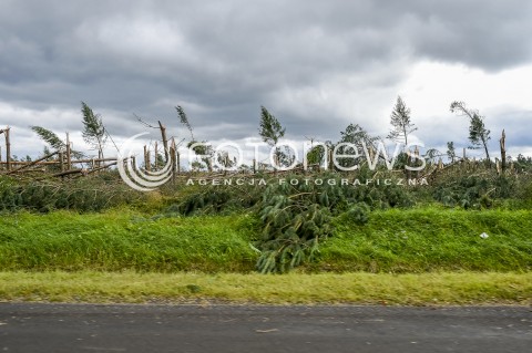  12.08.2017 POMORSKIE<br />SKUTKI NAWALNICY W WOJEWODZTWIE POMORSKIM MIEDZY KOSCIERZYNA A BYTOWEM<br /> 