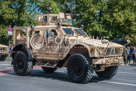 Prezentacja sprzętu polskiej armii w Warszawie