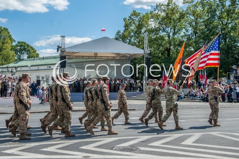  15.08.2016 WARSZAWA <br />OBCHODY SWIETA WOJSKA POLSKIEGO UROCZYSTOSCI PANSTWOWE <br />N/Z ZOLNIERZE AMERYKANSCY ARMIA USA<br /> 