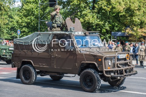  15.08.2016 WARSZAWA <br />OBCHODY SWIETA WOJSKA POLSKIEGO UROCZYSTOSCI PANSTWOWE <br />N/Z POJAZD WOJSKOWY<br /> 
