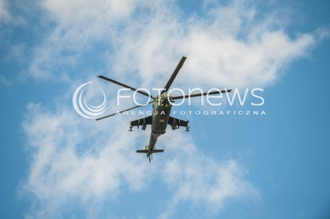  15.08.2016 WARSZAWA <br />OBCHODY SWIETA WOJSKA POLSKIEGO UROCZYSTOSCI PANSTWOWE <br />N/Z HELIKOPTER SMIGLOWIEC BOJOWY MI-24<br /> 