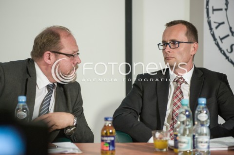  21.08.2017 WARSZAWA<br />KONFERENCJA POSWIECONA ZMIANOM NAZW ULIC<br />N/Z ADAM SIWEK PIOTR OLENCZAK<br /> 