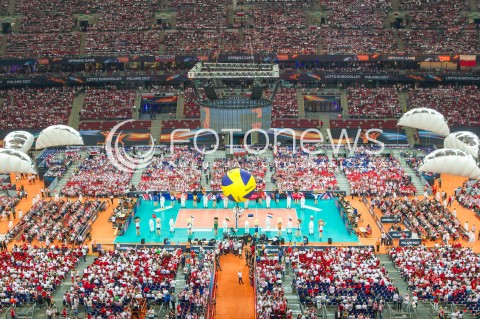  24.08.2017 WARSZAWA ( STADION NARODOWY ) <br />MISTRZOSTWA EUROPY W SIATKOWCE MEZCZYZN LOTTO EUROVOLLEY POLAND 2017 ( European Volleyball Championship ) <br />CEREMONIA OTWARCIA ( Opening Ceremony ) <br />N/Z TRYBUNY KIBICE DOPING EMOCJE SHOW WIDOK VIEW <br /> 