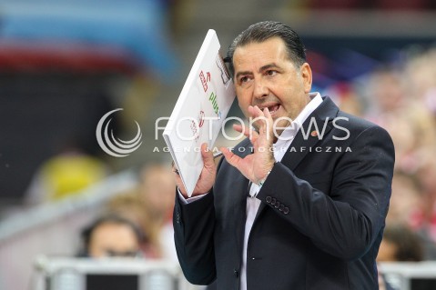  24.08.2017 WARSZAWA ( STADION NARODOWY ) <br />MISTRZOSTWA EUROPY W SIATKOWCE MEZCZYZN LOTTO EUROVOLLEY POLAND 2017 ( European Volleyball Championship ) <br />MECZ POLSKA - SERBIA ( Match Poland - Serbia ) <br />N/Z FERDINANDO DE GIORGI - I TRENER ( HEAD COACH ) SYLWETKA <br /> 