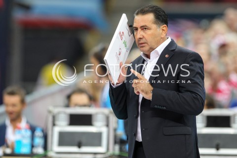  24.08.2017 WARSZAWA ( STADION NARODOWY ) <br />MISTRZOSTWA EUROPY W SIATKOWCE MEZCZYZN LOTTO EUROVOLLEY POLAND 2017 ( European Volleyball Championship ) <br />MECZ POLSKA - SERBIA ( Match Poland - Serbia ) <br />N/Z FERDINANDO DE GIORGI - I TRENER ( HEAD COACH ) SYLWETKA <br /> 