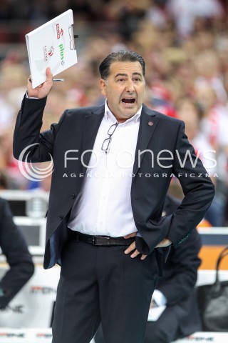  24.08.2017 WARSZAWA ( STADION NARODOWY ) <br />MISTRZOSTWA EUROPY W SIATKOWCE MEZCZYZN LOTTO EUROVOLLEY POLAND 2017 ( European Volleyball Championship ) <br />MECZ POLSKA - SERBIA ( Match Poland - Serbia ) <br />N/Z FERDINANDO DE GIORGI - I TRENER ( HEAD COACH ) ZLOSC EMOCJE SYLWETKA <br /> 