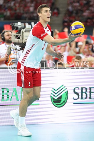  24.08.2017 WARSZAWA ( STADION NARODOWY ) <br />MISTRZOSTWA EUROPY W SIATKOWCE MEZCZYZN LOTTO EUROVOLLEY POLAND 2017 ( European Volleyball Championship ) <br />MECZ POLSKA - SERBIA ( Match Poland - Serbia ) <br />N/Z LUKASZ KACZMAREK SYLWETKA <br /> 