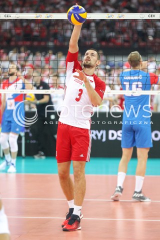  24.08.2017 WARSZAWA ( STADION NARODOWY ) <br />MISTRZOSTWA EUROPY W SIATKOWCE MEZCZYZN LOTTO EUROVOLLEY POLAND 2017 ( European Volleyball Championship ) <br />MECZ POLSKA - SERBIA ( Match Poland - Serbia ) <br />N/Z DAWID KONARSKI SYLWETKA <br /> 