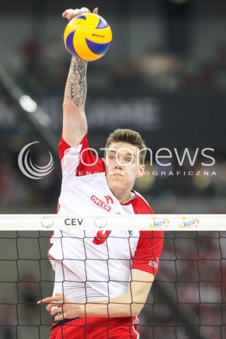  24.08.2017 WARSZAWA ( STADION NARODOWY ) <br />MISTRZOSTWA EUROPY W SIATKOWCE MEZCZYZN LOTTO EUROVOLLEY POLAND 2017 ( European Volleyball Championship ) <br />MECZ POLSKA - SERBIA ( Match Poland - Serbia ) <br />N/Z BARTLOMIEJ LEMANSKI SYLWETKA ATAK <br /> 