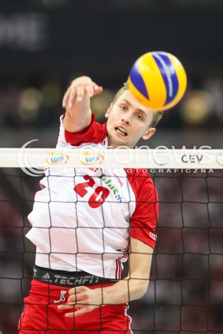  24.08.2017 WARSZAWA ( STADION NARODOWY ) <br />MISTRZOSTWA EUROPY W SIATKOWCE MEZCZYZN LOTTO EUROVOLLEY POLAND 2017 ( European Volleyball Championship ) <br />MECZ POLSKA - SERBIA ( Match Poland - Serbia ) <br />N/Z MATEUSZ BIENIEK SYLWETKA ATAK <br /> 