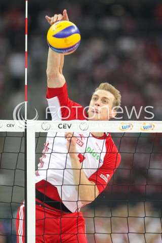  24.08.2017 WARSZAWA ( STADION NARODOWY ) <br />MISTRZOSTWA EUROPY W SIATKOWCE MEZCZYZN LOTTO EUROVOLLEY POLAND 2017 ( European Volleyball Championship ) <br />MECZ POLSKA - SERBIA ( Match Poland - Serbia ) <br />N/Z ARTUR SZALPUK SYLWETKA ATAK <br /> 