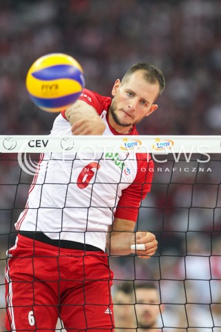  24.08.2017 WARSZAWA ( STADION NARODOWY ) <br />MISTRZOSTWA EUROPY W SIATKOWCE MEZCZYZN LOTTO EUROVOLLEY POLAND 2017 ( European Volleyball Championship ) <br />MECZ POLSKA - SERBIA ( Match Poland - Serbia ) <br />N/Z BARTOSZ KUREK SYLWETKA ATAK <br /> 