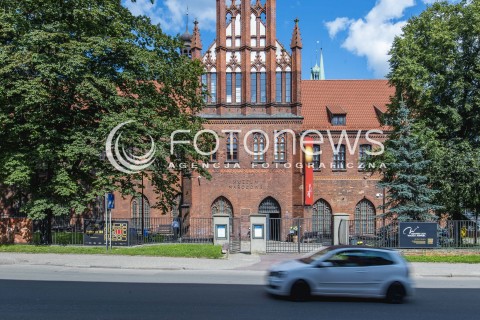  24.08.2017 GDANSK<br />KONFERENCJA PRASOWA POSWIECONA PROJEKTOWI SAD OSTATECZNY HANSA MEMLINGA W MUZEUM NARODOWYM W GDANSKU<br />N/Z WEJSCIE GLOWNE DO MUZEUM NARODOWEGO W GDANSKU<br /> 