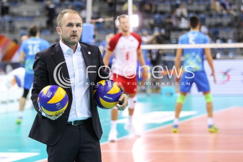  30.08.2017 KRAKOW ( TAURON ARENA ) <br />MISTRZOSTWA EUROPY W SIATKOWCE MEZCZYZN LOTTO EUROVOLLEY POLAND 2017 ( European Volleyball Championship ) <br />BARAZE ( Playoff Phase )<br />MECZ POLSKA - SLOWENIA ( Match Poland - Slovenia ) <br />N/Z OSKAR KACZMARCZYK SYLWETKA <br /> 