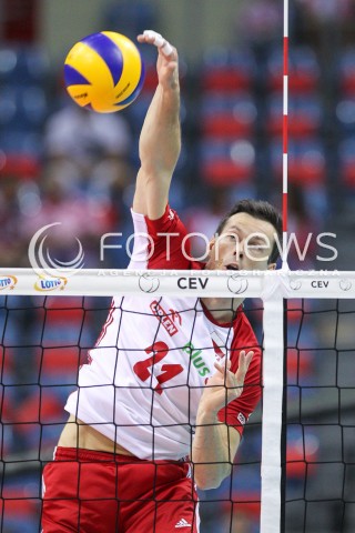  30.08.2017 KRAKOW ( TAURON ARENA ) <br />MISTRZOSTWA EUROPY W SIATKOWCE MEZCZYZN LOTTO EUROVOLLEY POLAND 2017 ( European Volleyball Championship ) <br />BARAZE ( Playoff Phase )<br />MECZ POLSKA - SLOWENIA ( Match Poland - Slovenia ) <br />N/Z RAFAL BUSZEK SYLWETKA ATAK <br /> 