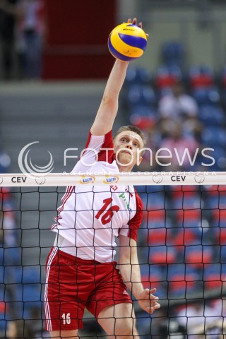  30.08.2017 KRAKOW ( TAURON ARENA ) <br />MISTRZOSTWA EUROPY W SIATKOWCE MEZCZYZN LOTTO EUROVOLLEY POLAND 2017 ( European Volleyball Championship ) <br />BARAZE ( Playoff Phase )<br />MECZ POLSKA - SLOWENIA ( Match Poland - Slovenia ) <br />N/Z LUKASZ WISNIEWSKI SYLWETKA ATAK <br /> 