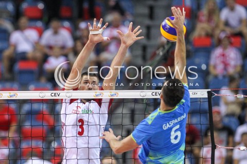  30.08.2017 KRAKOW ( TAURON ARENA ) <br />MISTRZOSTWA EUROPY W SIATKOWCE MEZCZYZN LOTTO EUROVOLLEY POLAND 2017 ( European Volleyball Championship ) <br />BARAZE ( Playoff Phase )<br />MECZ POLSKA - SLOWENIA ( Match Poland - Slovenia ) <br />N/Z DAWID KONARSKI MITJA GASPARINI BLOK <br /> 