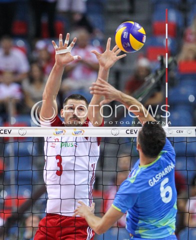  30.08.2017 KRAKOW ( TAURON ARENA ) <br />MISTRZOSTWA EUROPY W SIATKOWCE MEZCZYZN LOTTO EUROVOLLEY POLAND 2017 ( European Volleyball Championship ) <br />BARAZE ( Playoff Phase )<br />MECZ POLSKA - SLOWENIA ( Match Poland - Slovenia ) <br />N/Z DAWID KONARSKI MITJA GASPARINI BLOK <br /> 