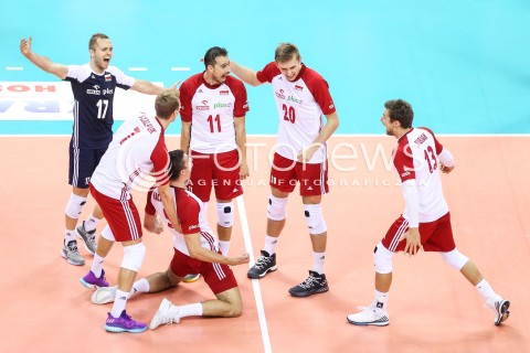  30.08.2017 KRAKOW ( TAURON ARENA ) <br />MISTRZOSTWA EUROPY W SIATKOWCE MEZCZYZN LOTTO EUROVOLLEY POLAND 2017 ( European Volleyball Championship ) <br />BARAZE ( Playoff Phase )<br />MECZ POLSKA - SLOWENIA ( Match Poland - Slovenia ) <br />N/Z PAWEL ZATORSKI FABIAN DRZYZGA MATEUSZ BIENIEK ARTUR SZALPUK LUKASZ KACZMAREK RADOSC EMOCJE MICHAL KUBIAK <br /> 