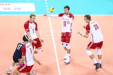  30.08.2017 KRAKOW ( TAURON ARENA ) <br />MISTRZOSTWA EUROPY W SIATKOWCE MEZCZYZN LOTTO EUROVOLLEY POLAND 2017 ( European Volleyball Championship ) <br />BARAZE ( Playoff Phase )<br />MECZ POLSKA - SLOWENIA ( Match Poland - Slovenia ) <br />N/Z MICHAL KUBIAK ARTUR SZALPUK MATEUSZ BIENIEK RADOSC EMOCJE <br /> 