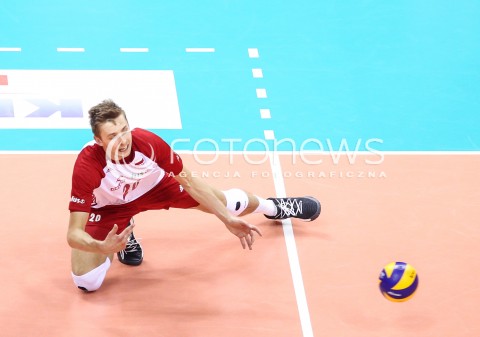  30.08.2017 KRAKOW ( TAURON ARENA ) <br />MISTRZOSTWA EUROPY W SIATKOWCE MEZCZYZN LOTTO EUROVOLLEY POLAND 2017 ( European Volleyball Championship ) <br />BARAZE ( Playoff Phase )<br />MECZ POLSKA - SLOWENIA ( Match Poland - Slovenia ) <br />N/Z MATEUSZ BIENIEK SYLWETKA OBRONA <br /> 