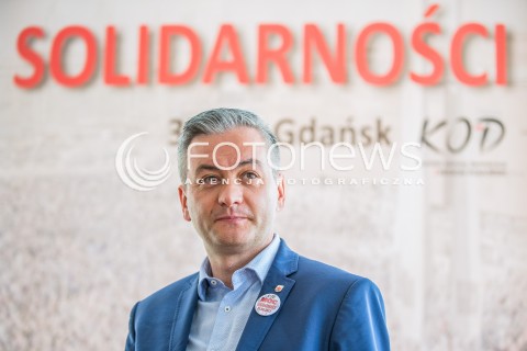  31.08.2017 GDANSK<br />MOC SOLIDARNOSCI OBCHODY POROZUMIENIA SIERPNIA 80. ORGANIZOWANA PRZEZ KOD POMORZE<br />N/Z ROBERT BIEDRON<br /> 