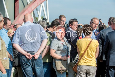  31.08.2017 GDANSK<br />MOC SOLIDARNOSCI OBCHODY POROZUMIENIA SIERPNIA 80. ORGANIZOWANA PRZEZ KOD POMORZE<br />N/Z KOBIETA W MASCE ZBIGNIEW ZIOBRO PODCZAS KONFERENCJI PLATFORMY OBYWATELSKIEJ<br /> 