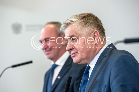  01.09.2017 WARSZAWA<br />KONFERENCJA NA TEMAT UTWORZENIA KRAJOWEGO OSRODKA WSPARCIA ROLNICTWA<br />N/Z KRZYSZTOF JURGIEL ZBIGNIEW BABALSKI<br /> 