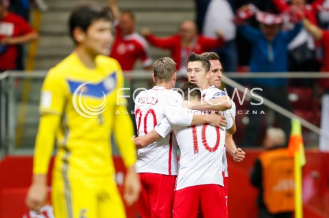  04.09.2017 WARSZAWA STADION NARODOWY <br />PILKA NOZNA REPREZENTACJA KWALIFIKACJE DO MISTRZOSTW SWIATA ROSJA 2018<br />Football European Qualifiers Fifa World Cup Russia 2018<br />MECZ POLSKA - KAZACHSTAN ( Poland - Kazakhstan )<br />N/Z ARKADIUSZ MILIK ROBERT LEWANDOWSKI RADOSC BRAMKA GOL NA 1:0<br /> 