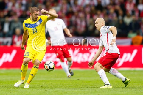  04.09.2017 WARSZAWA STADION NARODOWY <br />PILKA NOZNA REPREZENTACJA KWALIFIKACJE DO MISTRZOSTW SWIATA ROSJA 2018<br />Football European Qualifiers Fifa World Cup Russia 2018<br />MECZ POLSKA - KAZACHSTAN ( Poland - Kazakhstan )<br />N/Z MICHAL PAZDAN SERGEY KHIZHNICHENKO <br /> 