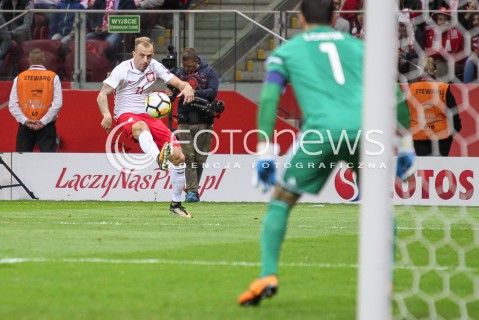  04.09.2017 WARSZAWA STADION NARODOWY <br />PILKA NOZNA REPREZENTACJA KWALIFIKACJE DO MISTRZOSTW SWIATA ROSJA 2018<br />Football European Qualifiers Fifa World Cup Russia 2018<br />MECZ POLSKA - KAZACHSTAN ( Poland - Kazakhstan )<br />N/Z KAMIL GROSICKI DAVID LORIA <br /> 