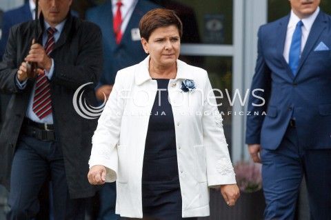  04.09.2017 DOBRZECHOW (WOJ. PODKARPACKIE)<br />OGOLNOPOLSKA INAUGURACJA ROKU SZKOLNEGO 2017/2018 Z UDZIALEM PREMIER BEATY SZYDLO W CENTRUM KSZTALCENIA PRAKTYCZNEGO W DOBRZECHOWIE<br />N/Z PREMIER BEATA SZYDLO<br /> 