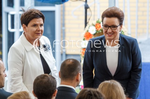  04.09.2017 DOBRZECHOW (WOJ. PODKARPACKIE)<br />OGOLNOPOLSKA INAUGURACJA ROKU SZKOLNEGO 2017/2018 Z UDZIALEM PREMIER BEATY SZYDLO W CENTRUM KSZTALCENIA PRAKTYCZNEGO W DOBRZECHOWIE<br />N/Z PREMIER BEATA SZYDLO ANNA ZALEWSKA<br /> 