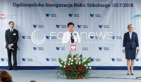  04.09.2017 DOBRZECHOW (WOJ. PODKARPACKIE)<br />OGOLNOPOLSKA INAUGURACJA ROKU SZKOLNEGO 2017/2018 Z UDZIALEM PREMIER BEATY SZYDLO W CENTRUM KSZTALCENIA PRAKTYCZNEGO W DOBRZECHOWIE<br />N/Z PREMIER BEATA SZYDLO<br /> 