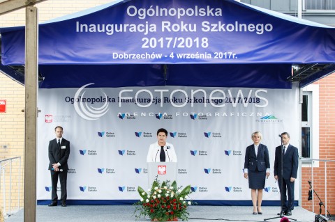  04.09.2017 DOBRZECHOW (WOJ. PODKARPACKIE)<br />OGOLNOPOLSKA INAUGURACJA ROKU SZKOLNEGO 2017/2018 Z UDZIALEM PREMIER BEATY SZYDLO W CENTRUM KSZTALCENIA PRAKTYCZNEGO W DOBRZECHOWIE<br />N/Z PREMIER BEATA SZYDLO<br /> 