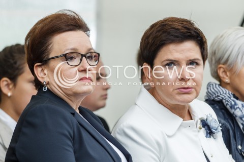  04.09.2017 DOBRZECHOW (WOJ. PODKARPACKIE)<br />OGOLNOPOLSKA INAUGURACJA ROKU SZKOLNEGO 2017/2018 Z UDZIALEM PREMIER BEATY SZYDLO W CENTRUM KSZTALCENIA PRAKTYCZNEGO W DOBRZECHOWIE<br />N/Z ANNA ZALEWSKA PREMIER BEATA SZYDLO<br /> 